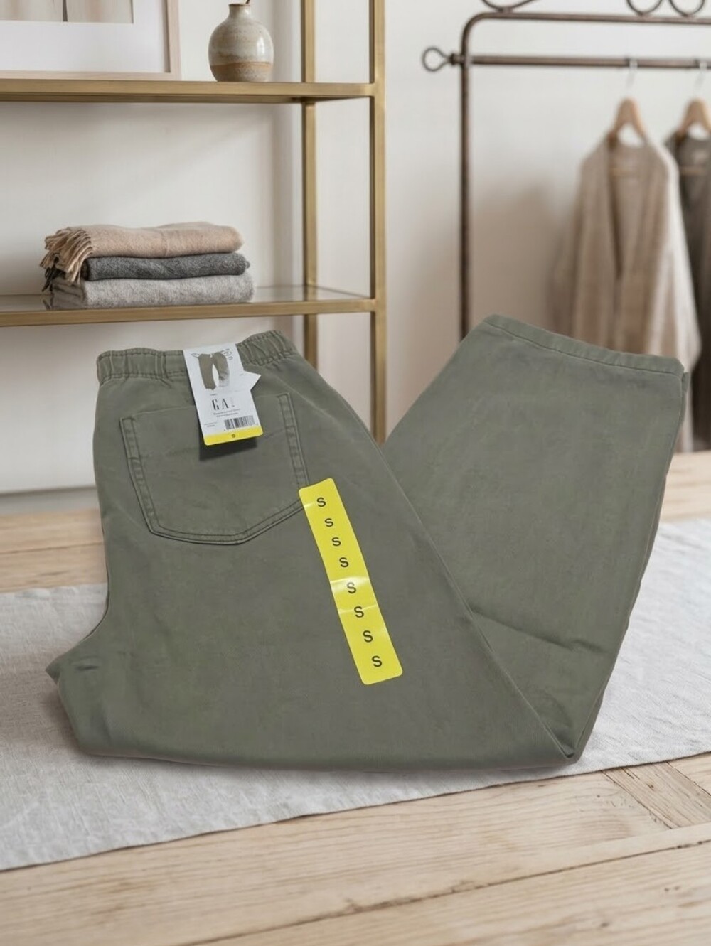 Gap Pull On Barrel Pants Small NWT